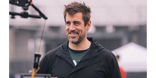 Aaron Rodgers anuncia oficialmente su incorporación a los New York Jets